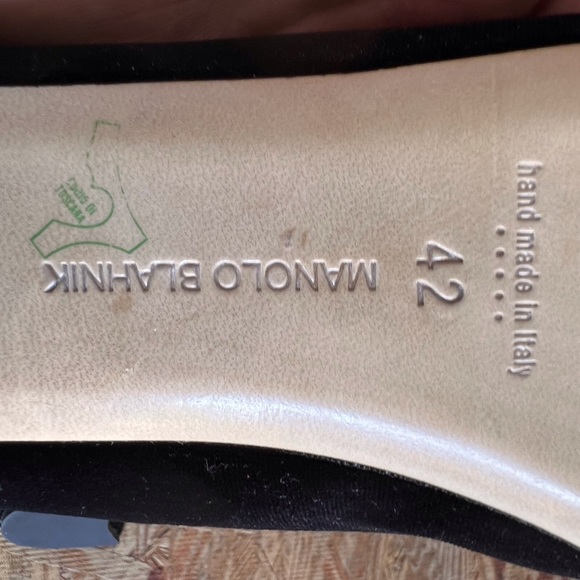 Manolo Blahnik velvet crystal embellishment Ballet flats - Picture 4 of 4